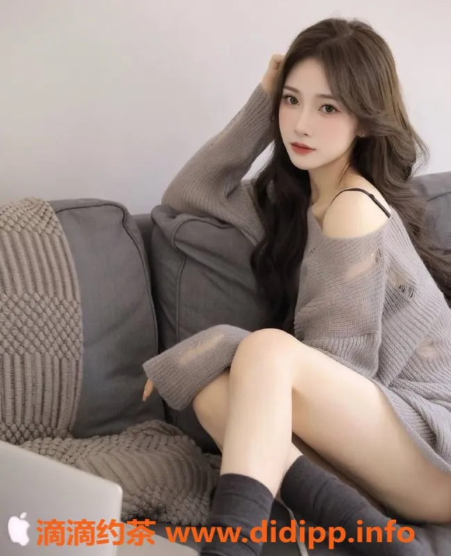 深圳楼凤-南山草莓，1200元口爆服务，69陪浴体验