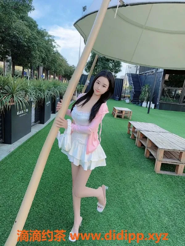 深圳楼凤-南山小艾米，888元舌吻调情服务