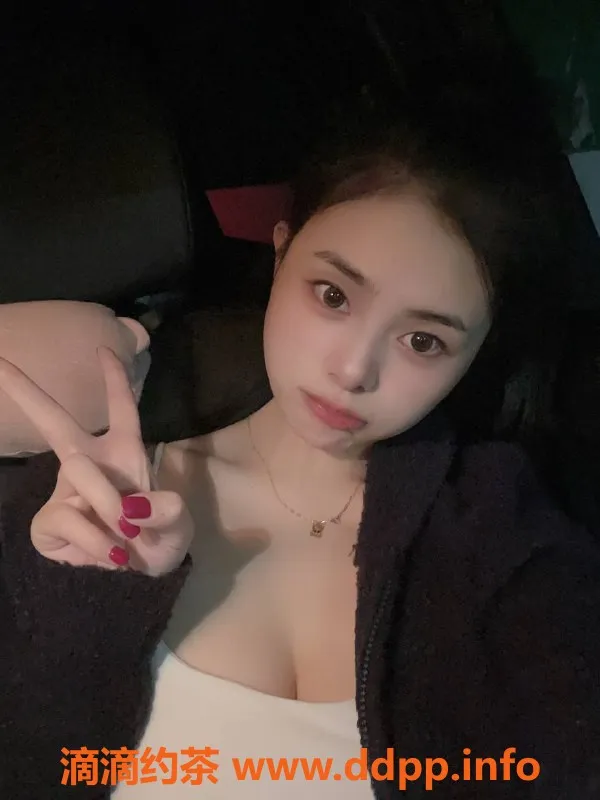 深圳楼凤-福田瑶瑶，1200元鸳鸯浴服务等你体验！