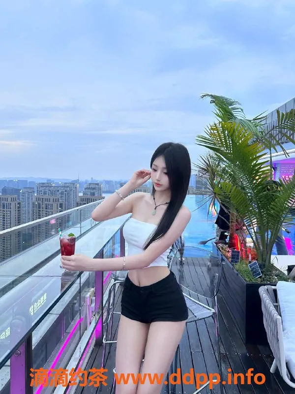 杭州楼凤资源信息,上城依依，22岁高颜值甜美女友感