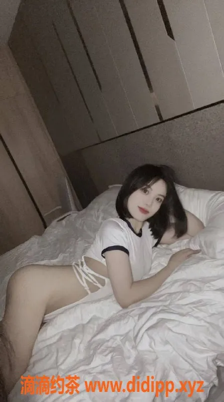 深圳楼凤-罗湖九儿老师，千元服务，口爆体验