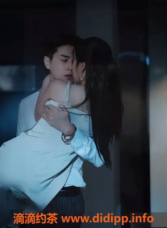 杭州楼凤资源信息,潮喷女王小柔老师，绝技等你来体验！