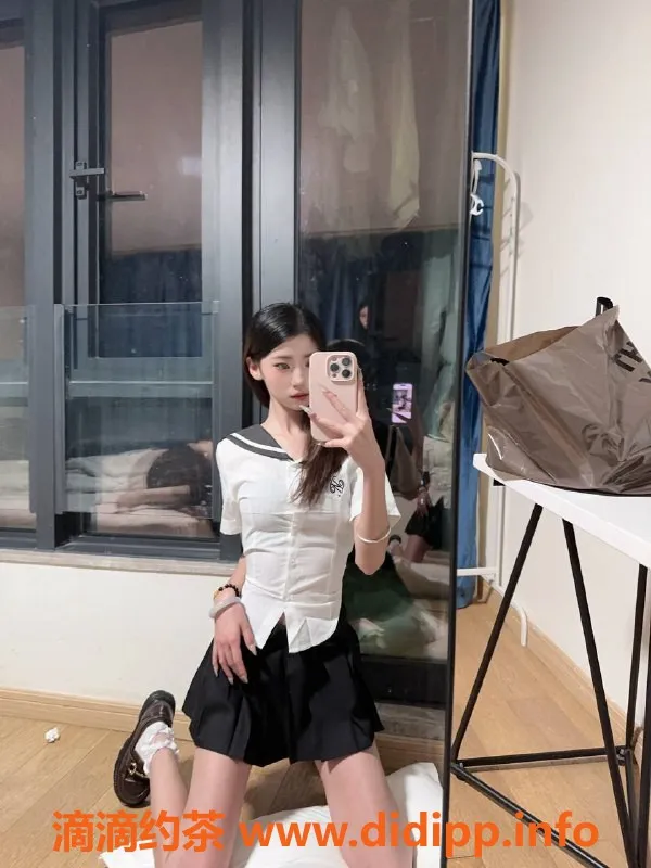 深圳楼凤资源信息,南山苏沐心，制服丝袜口爆服务！