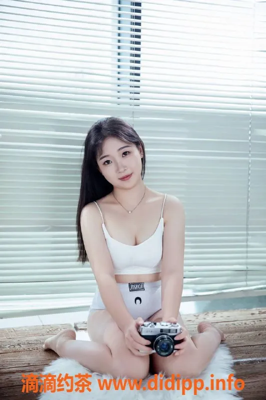 杭州楼凤-杭州婷婷，19岁，身材绝美，800元起服务