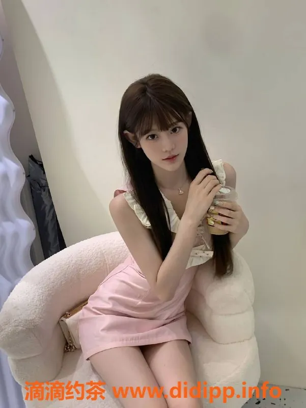 杭州上门服务-上城区诗诗，23岁36C女友式服务，超值体验