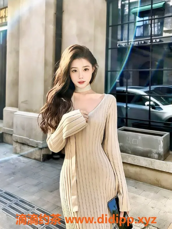 深圳楼凤-173cm C罩杯龙华 可乐，1100元起