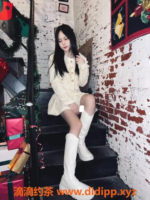 广州楼凤资源信息,黄埔#小雯酱，嫩妹服务，课费7P