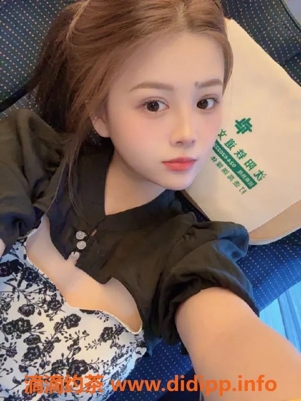 杭州楼凤-极品白小纯 168cm 90斤 巨乳尤物 天花板