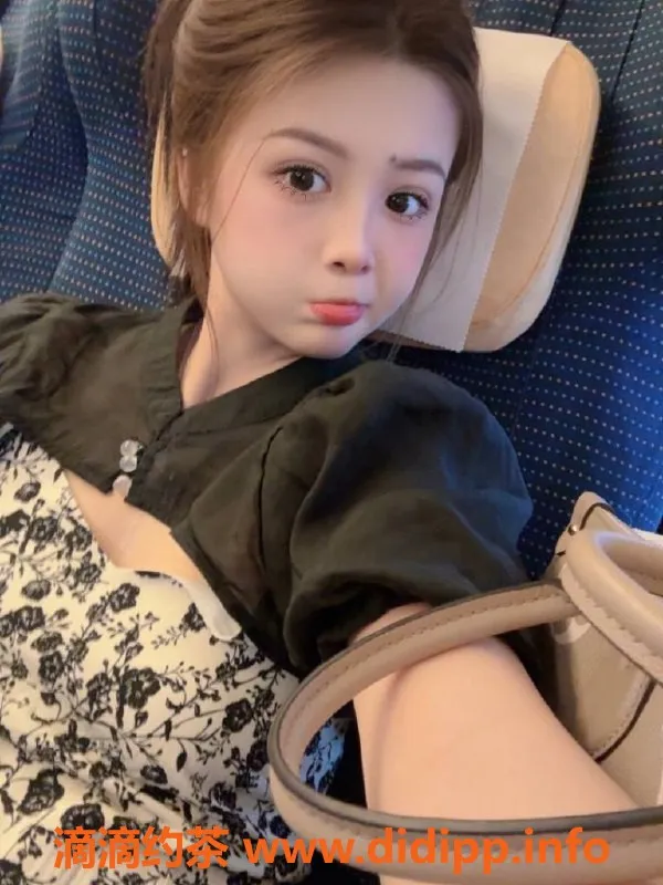 杭州楼凤-极品白小纯 168cm 90斤 巨乳尤物 天花板