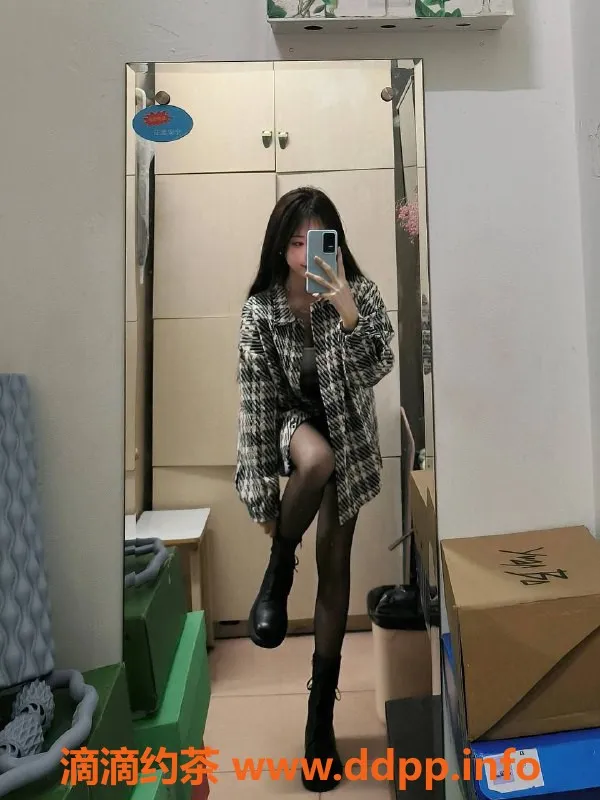 杭州楼凤资源信息,西湖区幼师小小，166身高，23岁，1300开房体验