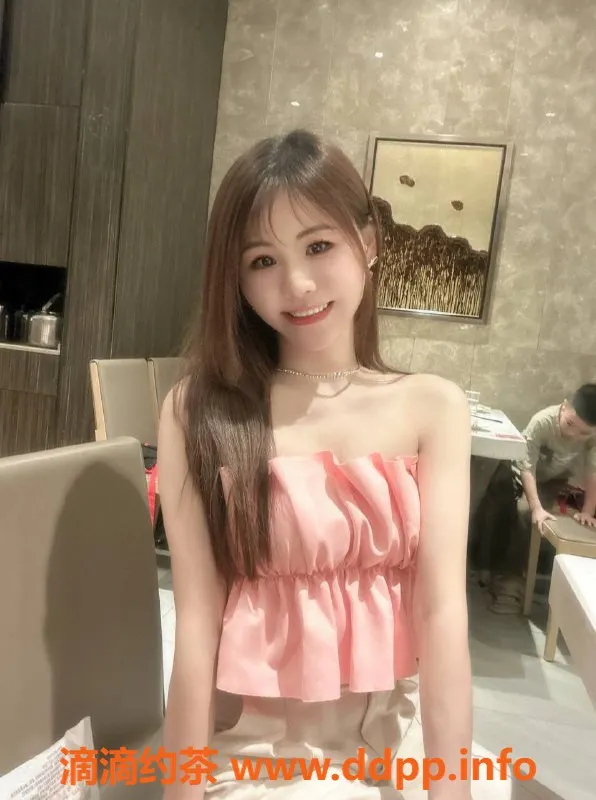 广州楼凤-白云乐琪💕嫩妹大胸，口爆服务等你体验