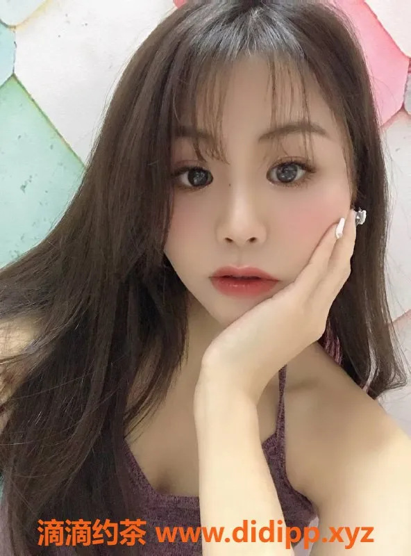 广州楼凤-白云乐琪💕嫩妹大胸，口爆服务等你体验