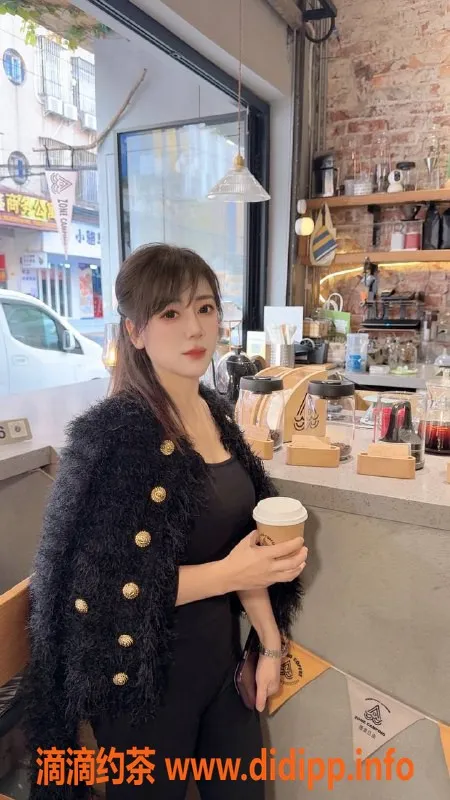 深圳楼凤-罗湖苏姝，800元多项服务，口爆、足交任你选