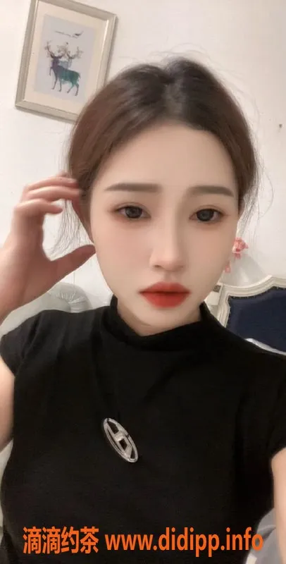 杭州楼凤-余杭21岁茜茜 性感御姐 165cm 88斤 C罩杯