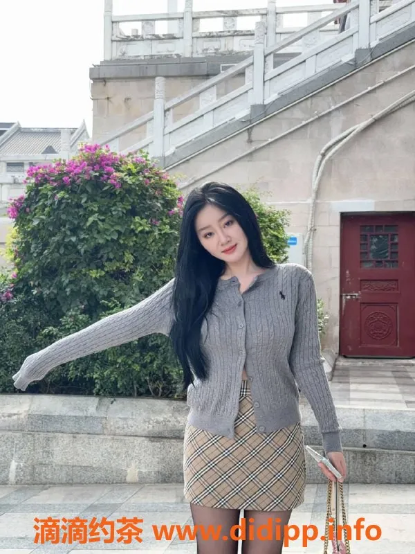 深圳楼凤-福田悠悠，1000元起，服务多样，激情口爆