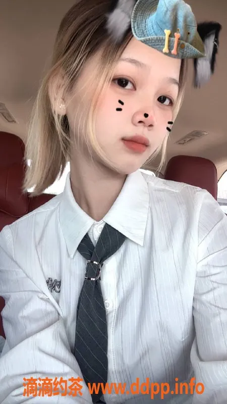 广州楼凤-番禺泡芙嫩妹，6P鸳鸯浴服务体验！