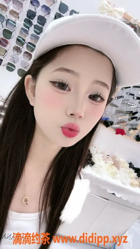 杭州楼凤-余杭区小米酥，18岁，45斤，千元享受