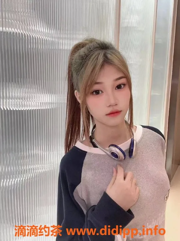 杭州上门服务-滨江区18岁嫩妹兰兰，165cm，48kg，千元体验