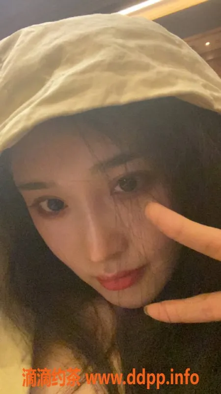 杭州楼凤-拱墅区娴妮，168cm天然胸推，热情服务高配合