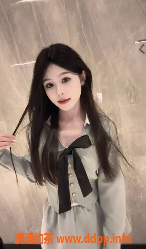 深圳上门服务-龙华嫩妹诗怡，上门服务1800元