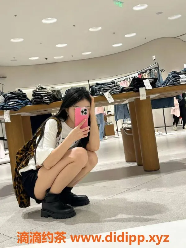 深圳楼凤资源信息,龙华青青，千元档嫩妹，超值1800PP！