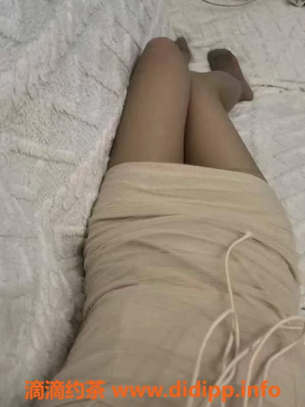 成都楼凤-武侯区小兔兔，160cm/45kg嫩妹，服务好价500p/60分钟