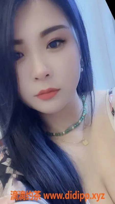 成都楼凤-南门蕾蕾28岁，165身高，400起价优质服务