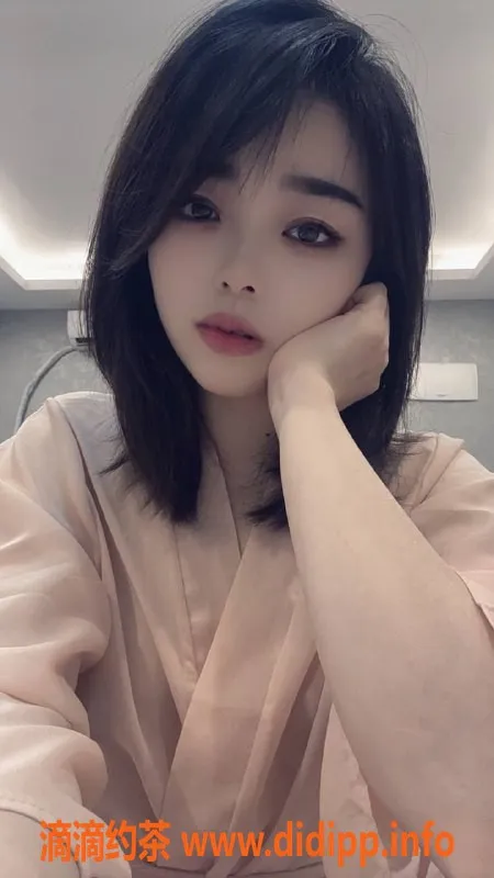 杭州楼凤-萧山区夏夏，26岁160高，半套500起