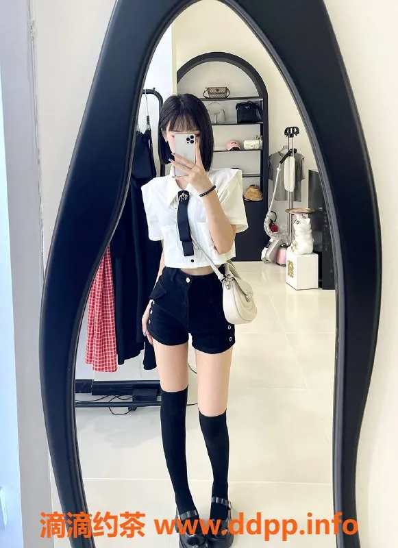 杭州楼凤-拱墅小猫，19岁，身高170，超高颜值！