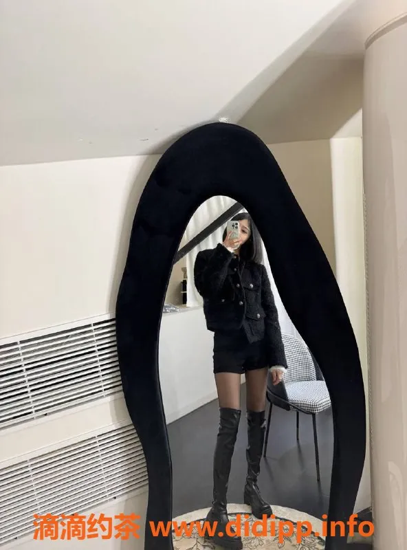 杭州楼凤资源信息,拱墅小猫，19岁，身高170，超高颜值！