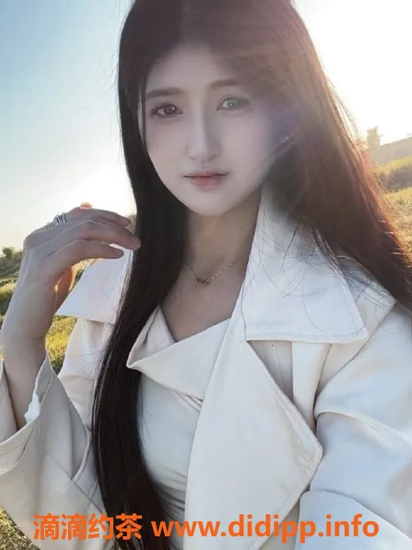 杭州上门服务-杭州叶子，180cm清纯兼职，1500起，感受初恋滋味