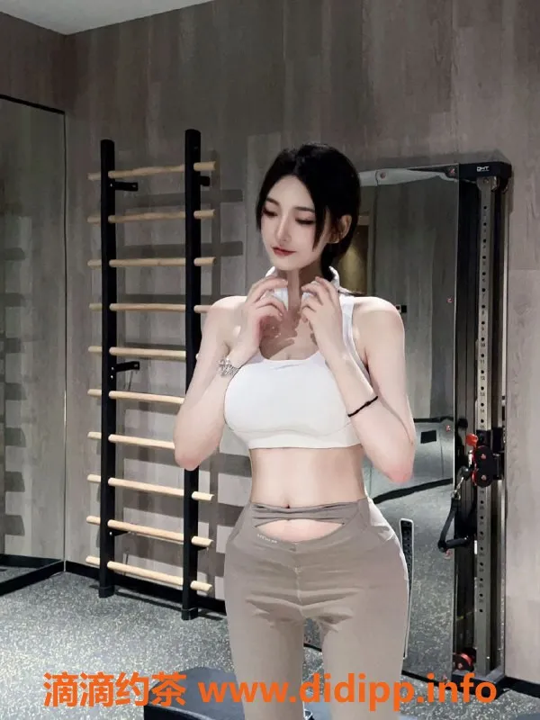 深圳楼凤资源信息,福田空乘千金，2000元一次，真心推荐！