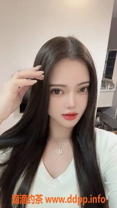 广州楼凤资源信息,海珠嫩妹奶油米，700p水费，舌吻更添风情