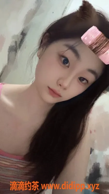 东莞楼凤-初语，18岁175CM34B，性价比超高！