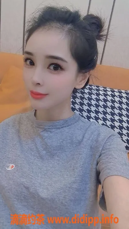 深圳楼凤-宝安柒月，五百价位，激情御姐服务等你来享