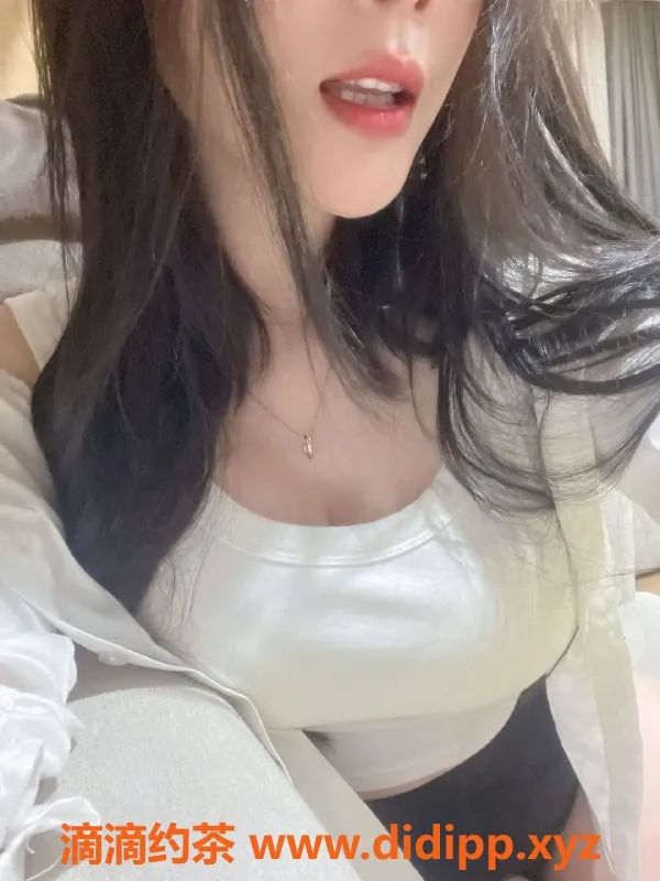 杭州楼凤-西湖区依燃165cm 47kg 36D 性感女友感陪浴体验