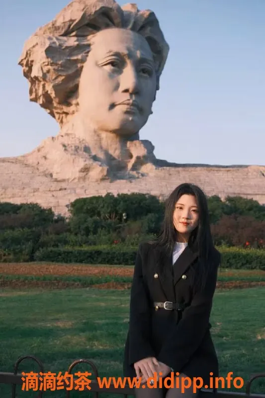 长沙楼凤-雨花区嫩妹珂珂，600p舌吻服务