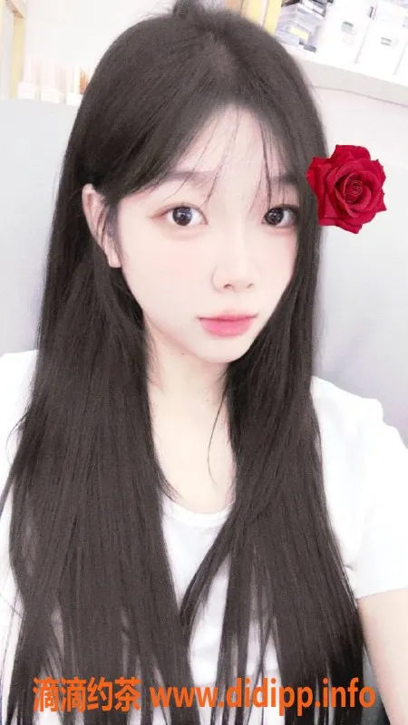 广州楼凤-天河嫩妹小姨子，水费700p，尽享诱惑服务