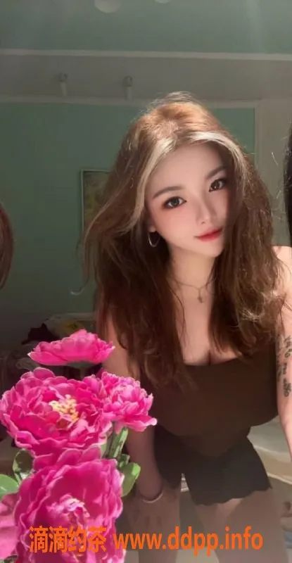 东莞楼凤-南城奶姐，服务超值仅需500元起