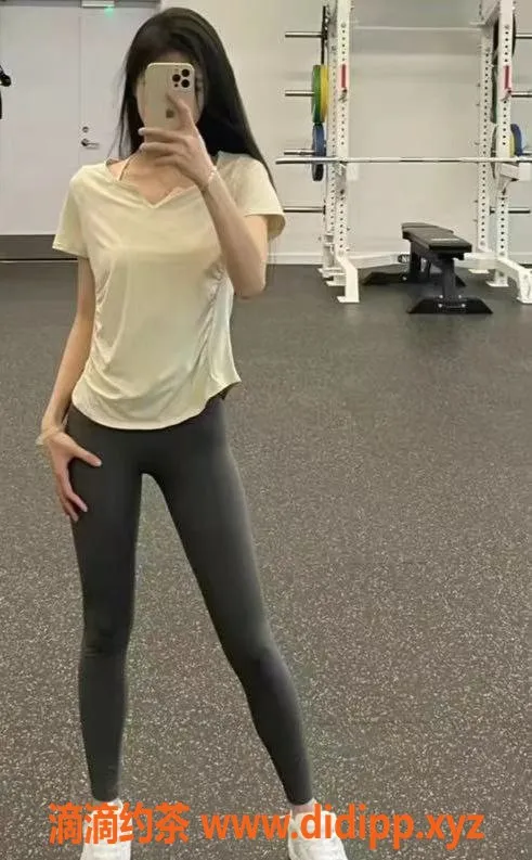 杭州上门服务-温柔可盐可甜！左小小，170cm，22岁