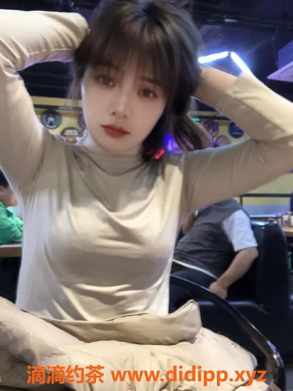 杭州上门服务-萧山区默默，163身高，105体重，800元上门服务