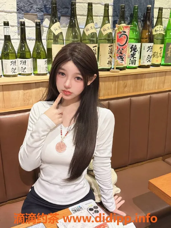 广州楼凤-天河嫩妹桃子味，身材火辣水费1800p