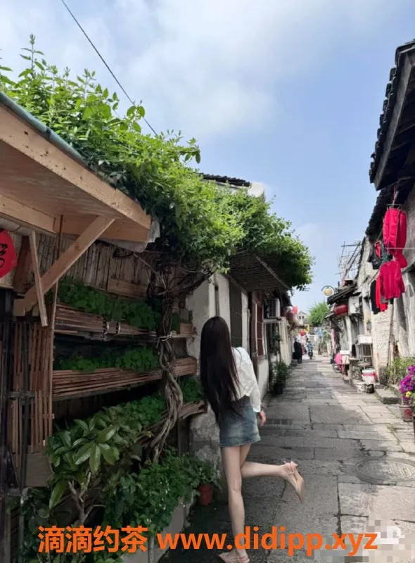 杭州楼凤资源信息,温柔美女夏沫，168cm 90斤，陪浴调情服务