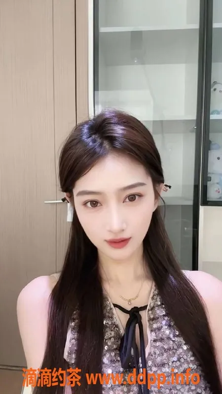 杭州上门服务-林允儿，19岁甜美御姐，身高168，体重95，价格实惠