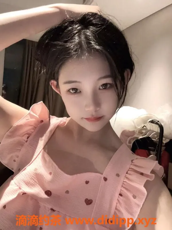 杭州楼凤-上城区七七，170身高D罩杯，激情陪浴服务