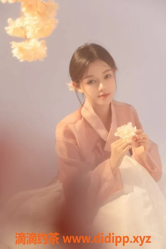 杭州上门服务-拱墅区22岁悠悠，165cm D罩杯，1500上门服务