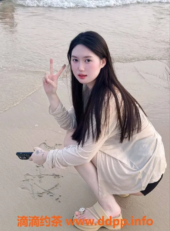 杭州上门服务-上城区灵儿，21岁川妹子，168cm，105斤，服务热情