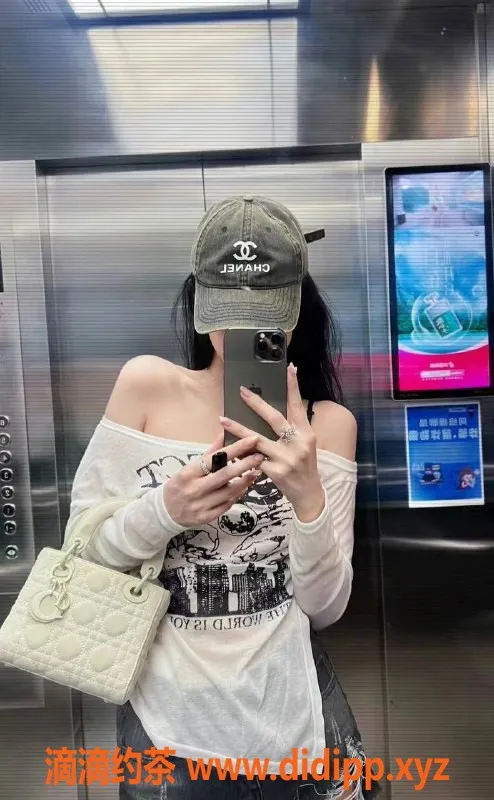 深圳楼凤-优乐美，福田优质服务，私聊了解更多