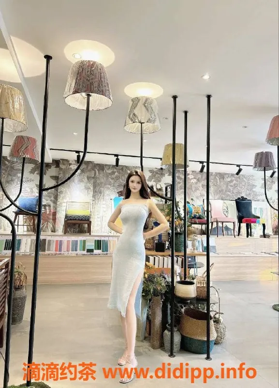 杭州楼凤-滨江区安妮175cm模特，纯天然36C体验