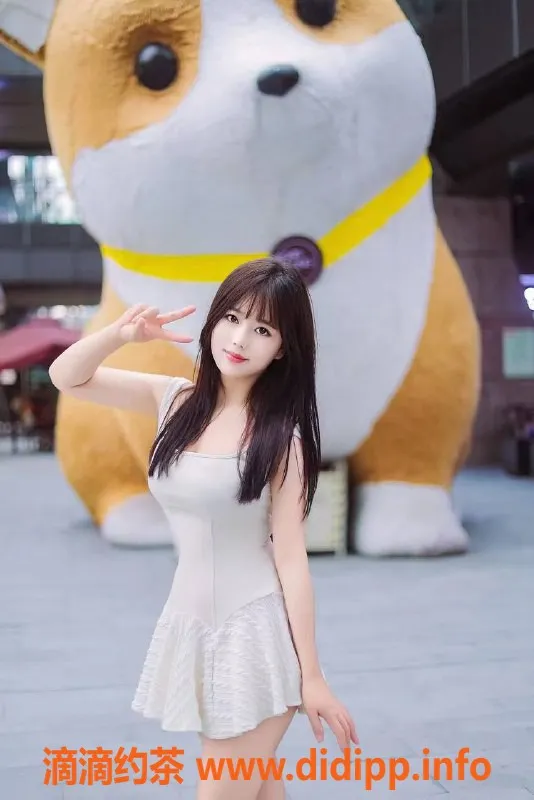 深圳楼凤-南山灵玲，950元令人心动的口爆服务